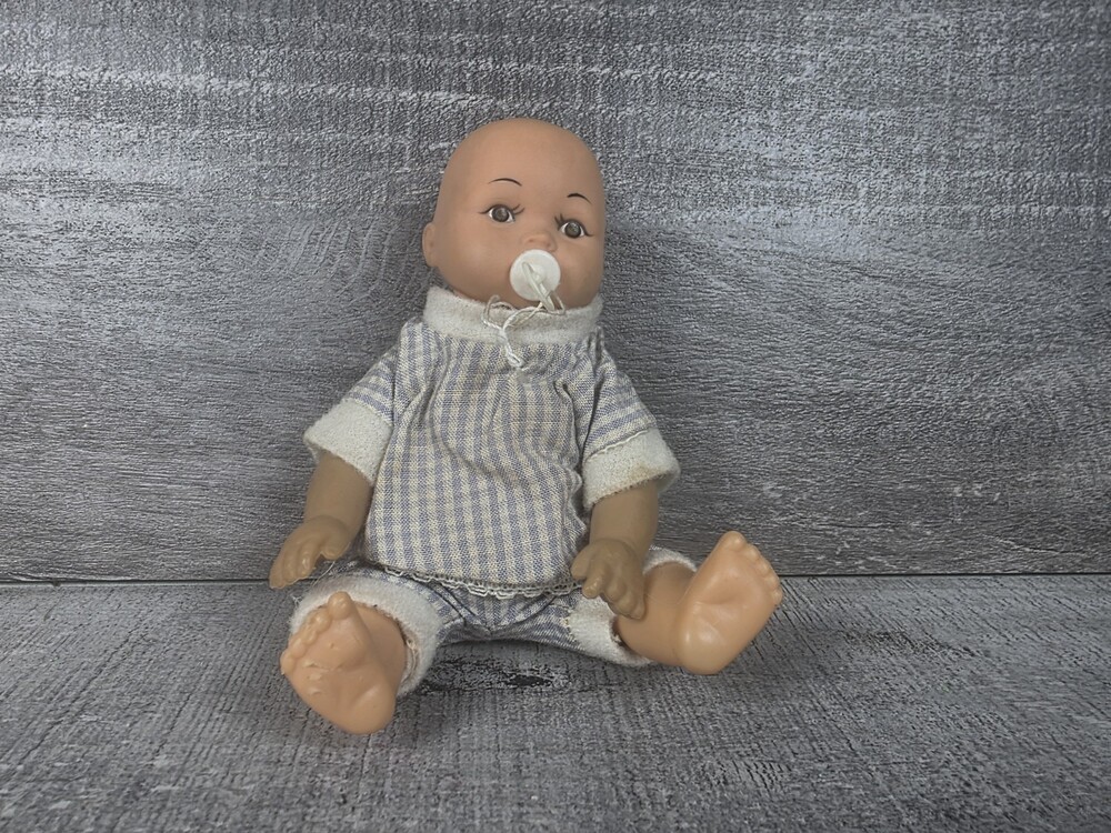 Vintage 6” Small Baby Doll Marked HONG KONG Cloth Torso w Pacifier 27a